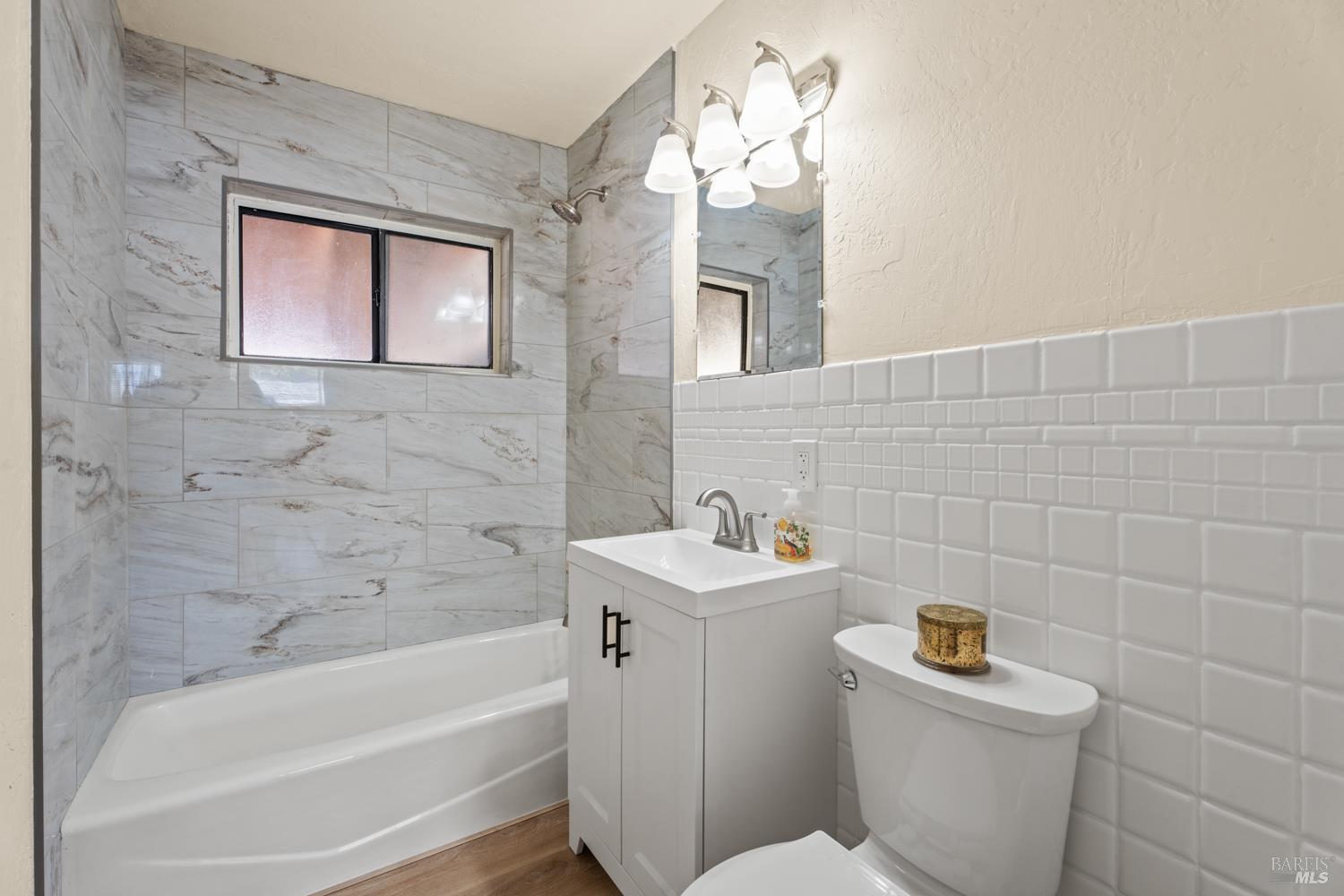 Detail Gallery Image 4 of 26 For 101 Faull Ave, Ukiah,  CA 95482 - 3 Beds | 1 Baths
