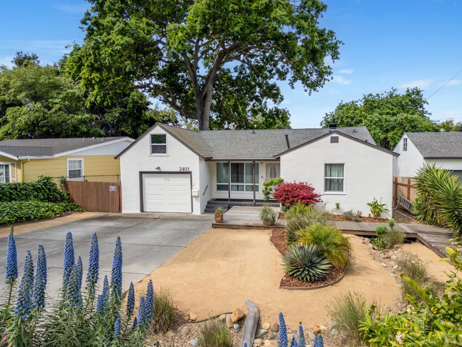Detail Gallery Image 2 of 65 For 2401 Alameda St, Vallejo,  CA 94590 - 3 Beds | 2 Baths