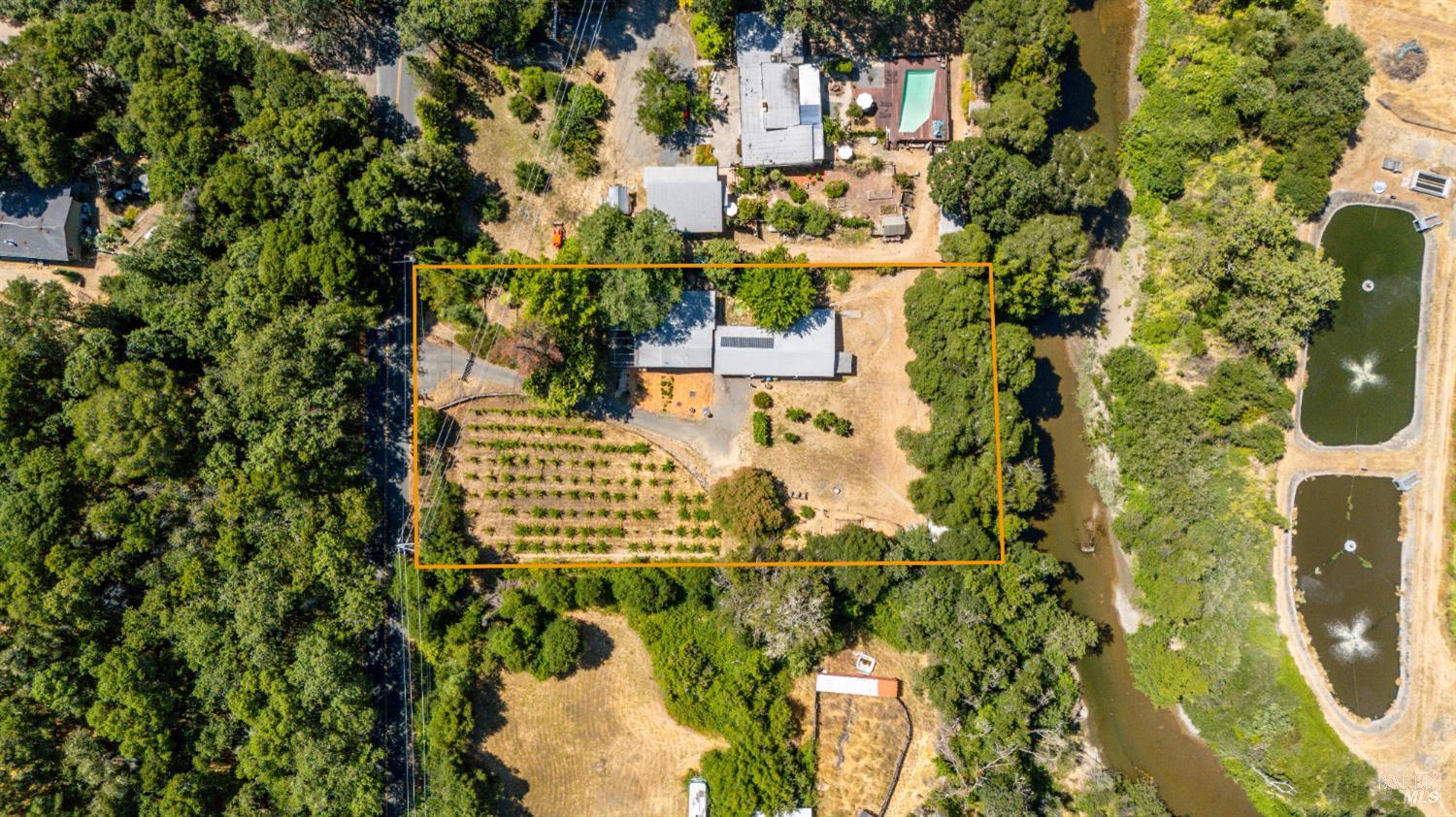 Detail Gallery Image 25 of 34 For 5510 Eastside Calpella Rd, Ukiah,  CA 95482 - 2 Beds | 2 Baths