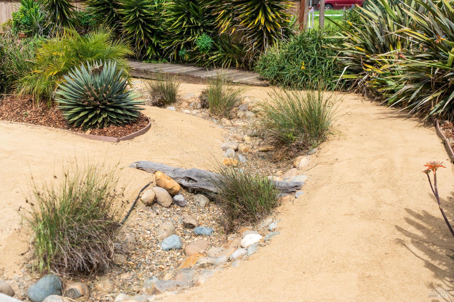 Detail Gallery Image 9 of 65 For 2401 Alameda St, Vallejo,  CA 94590 - 3 Beds | 2 Baths