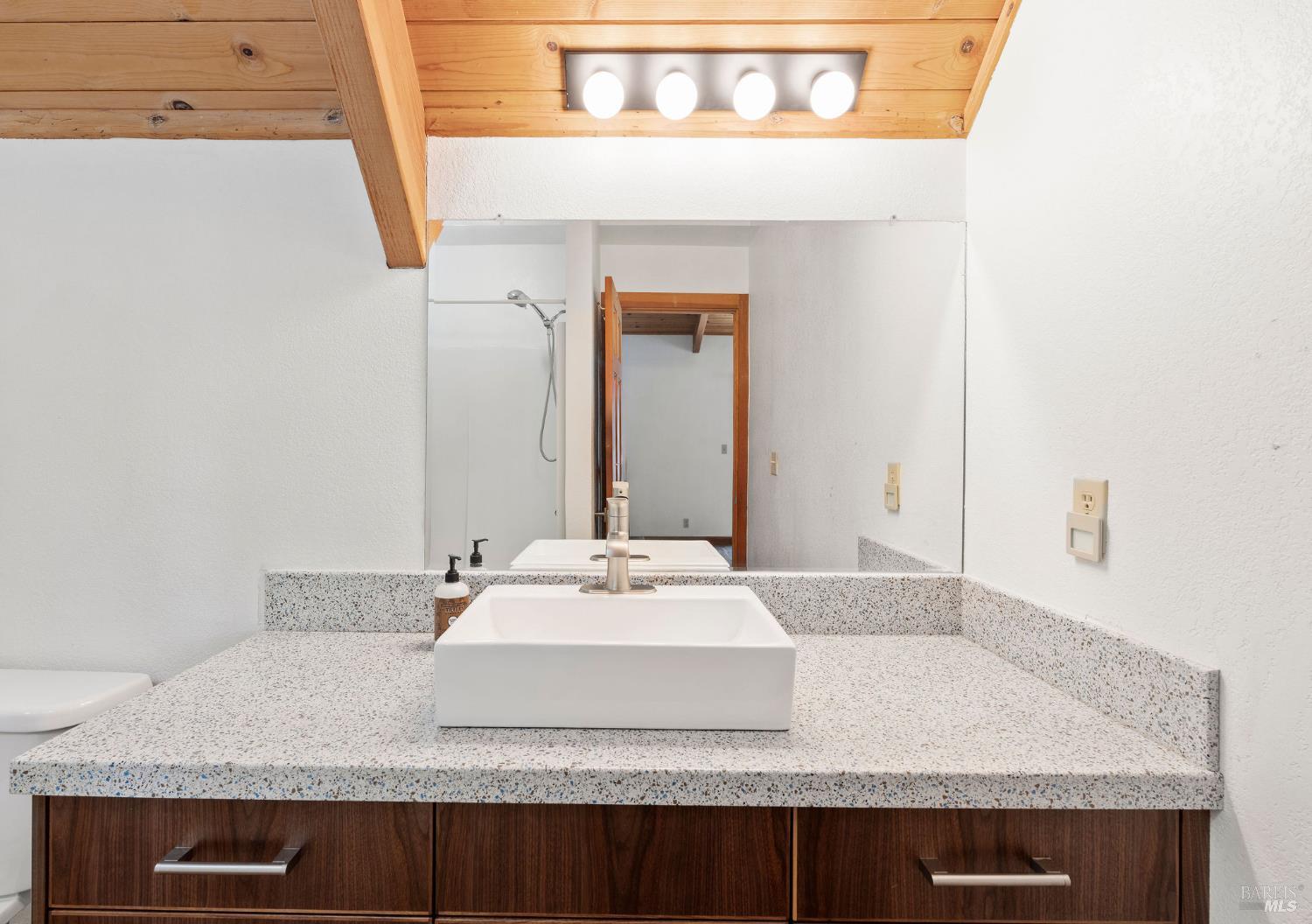 Detail Gallery Image 16 of 28 For 38051 Ocean Ridge Dr, Gualala,  CA 95445 - 2 Beds | 2 Baths