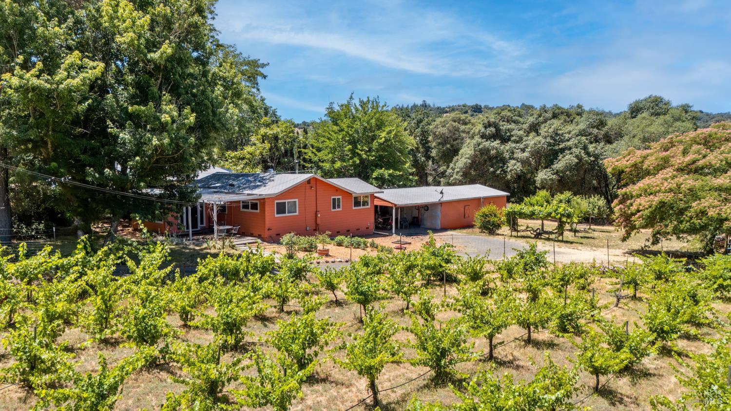 Detail Gallery Image 1 of 34 For 5510 Eastside Calpella Rd, Ukiah,  CA 95482 - 2 Beds | 2 Baths