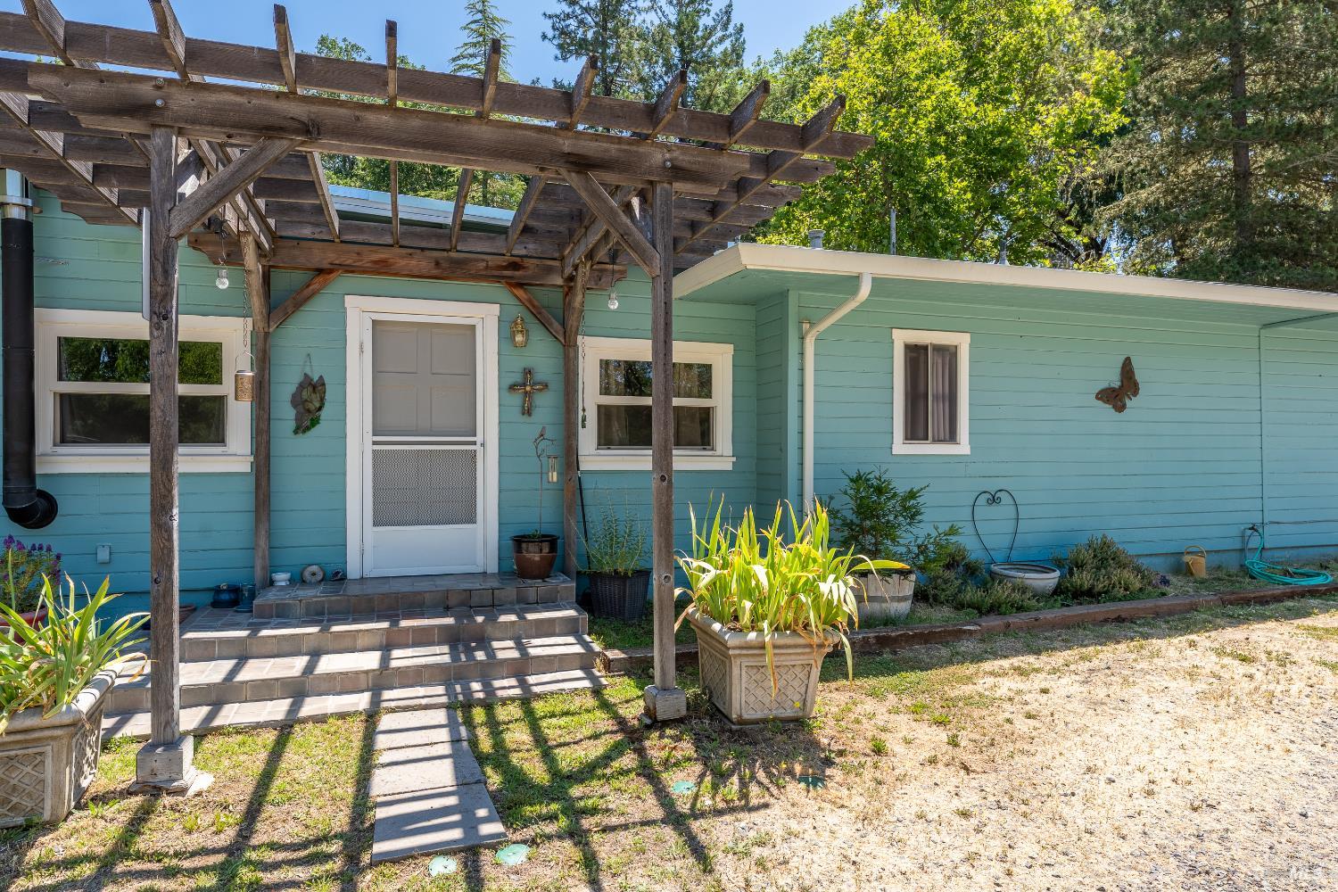 Detail Gallery Image 16 of 70 For 2261 Valley Rd, Willits,  CA 95490 - 3 Beds | 2 Baths