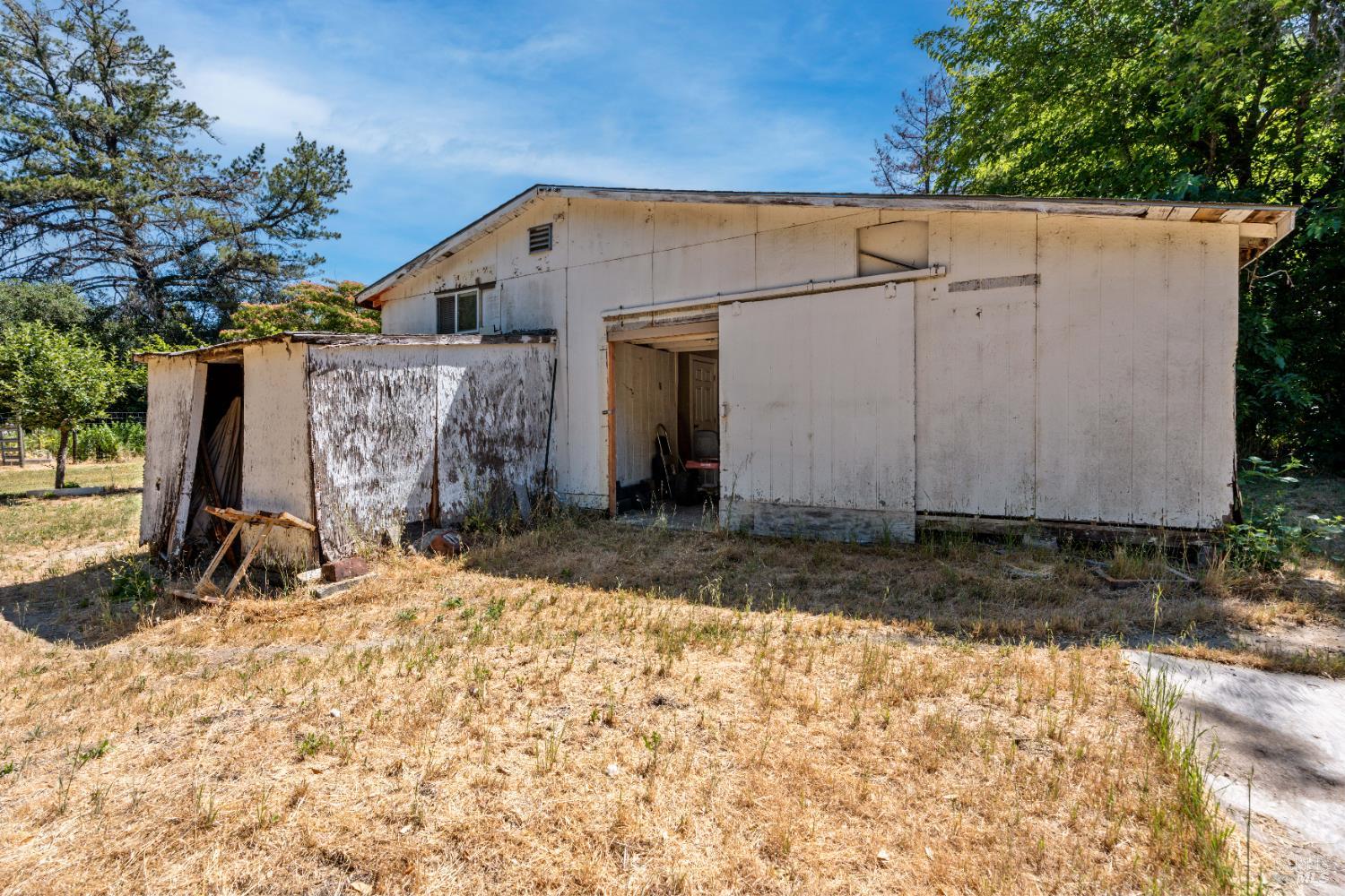Detail Gallery Image 27 of 34 For 5510 Eastside Calpella Rd, Ukiah,  CA 95482 - 2 Beds | 2 Baths