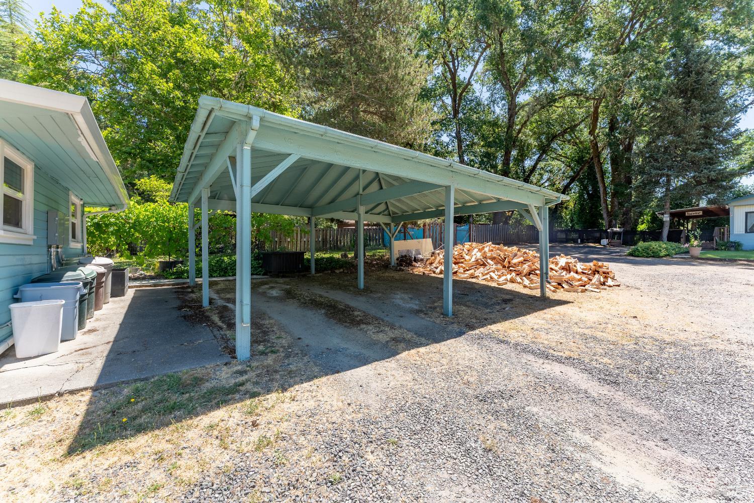 Detail Gallery Image 13 of 70 For 2261 Valley Rd, Willits,  CA 95490 - 3 Beds | 2 Baths