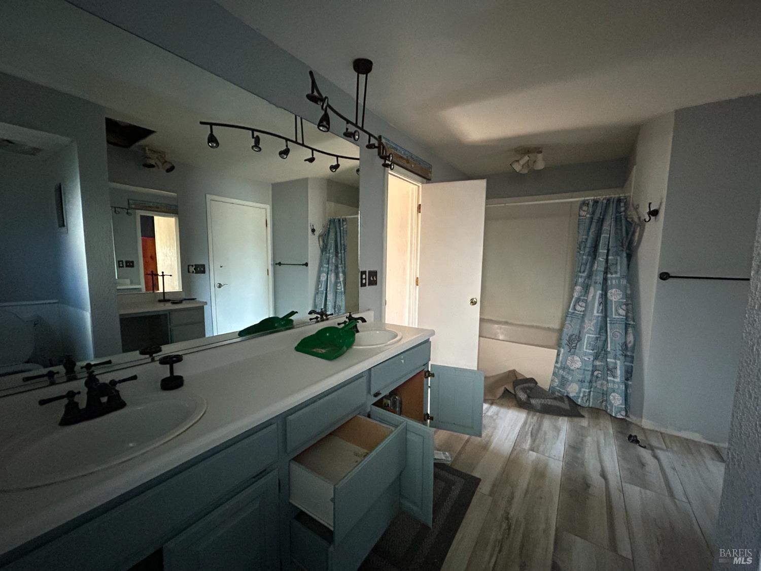 Detail Gallery Image 9 of 26 For Address Is Not Disclosed, Redding,  CA 96001 - 4 Beds | 2 Baths