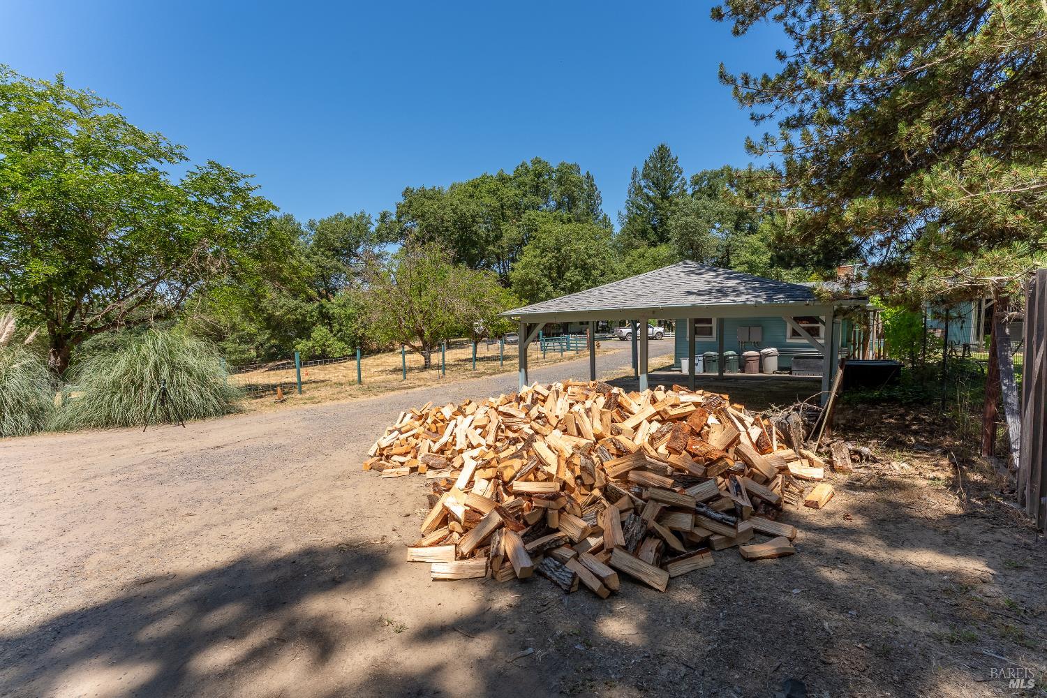 Detail Gallery Image 15 of 70 For 2261 Valley Rd, Willits,  CA 95490 - 3 Beds | 2 Baths