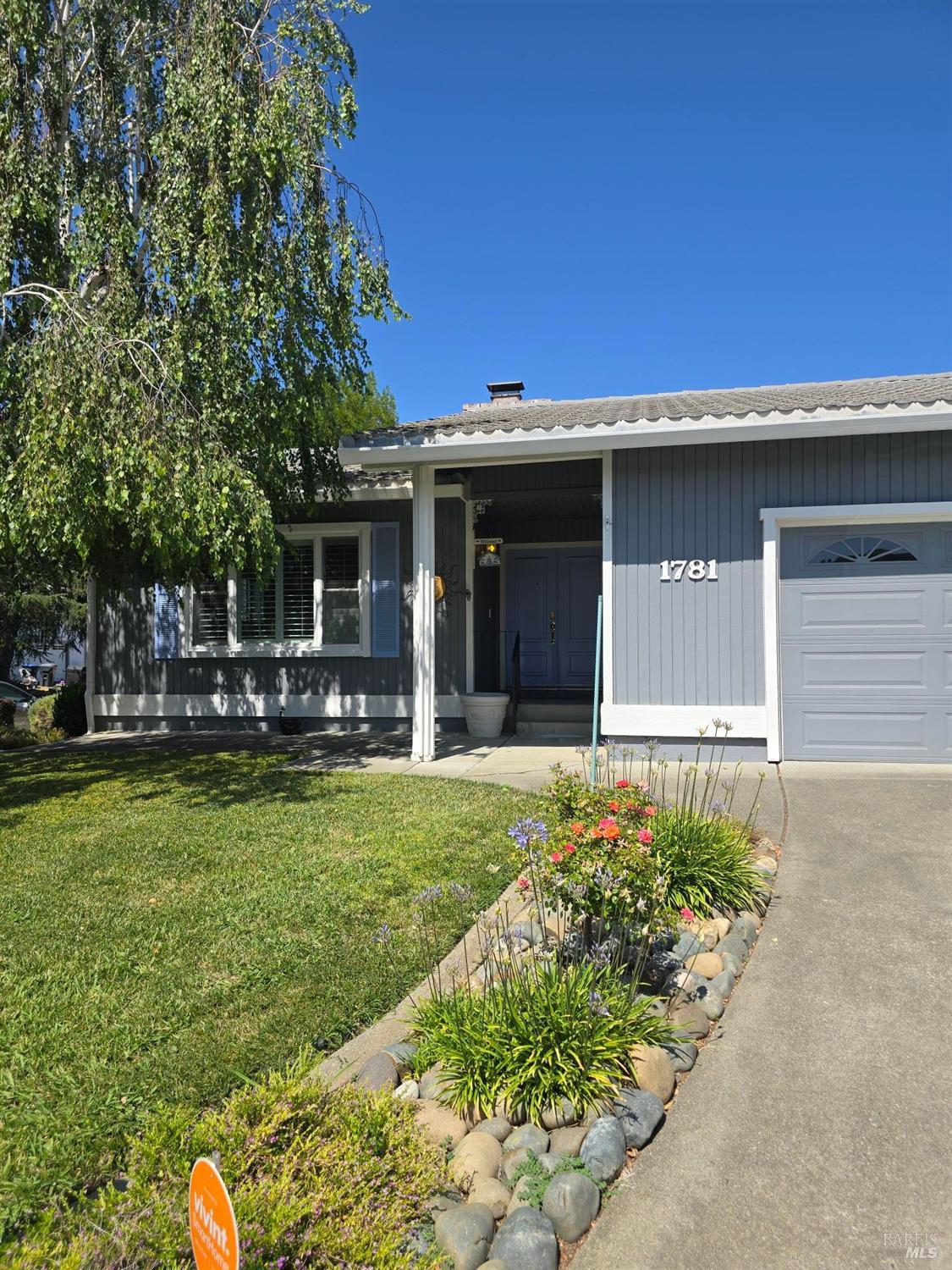 Detail Gallery Image 1 of 28 For 1781 Larkin Dr, Fairfield,  CA 94534 - 3 Beds | 2 Baths