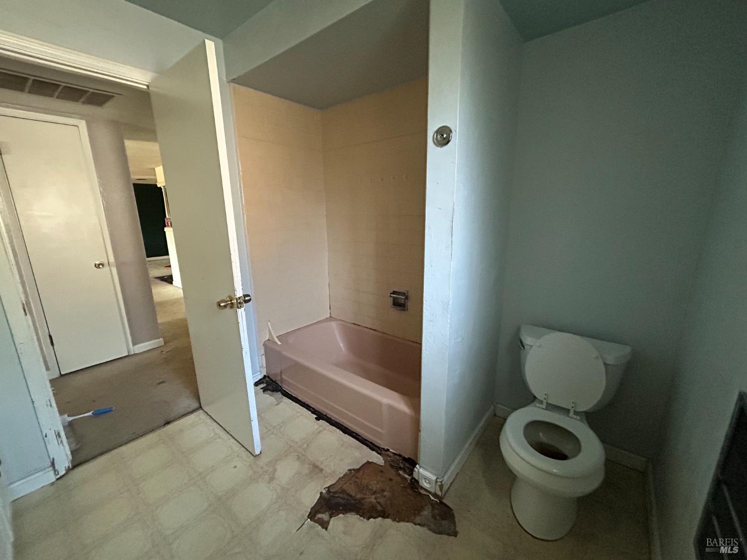 Detail Gallery Image 23 of 26 For Address Is Not Disclosed, Redding,  CA 96001 - 4 Beds | 2 Baths