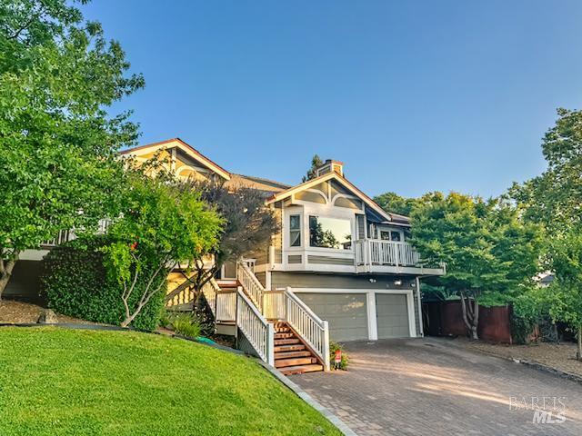 Detail Gallery Image 1 of 1 For 2 Turnberry Ct, Petaluma,  CA 94952 - 4 Beds | 3/1 Baths