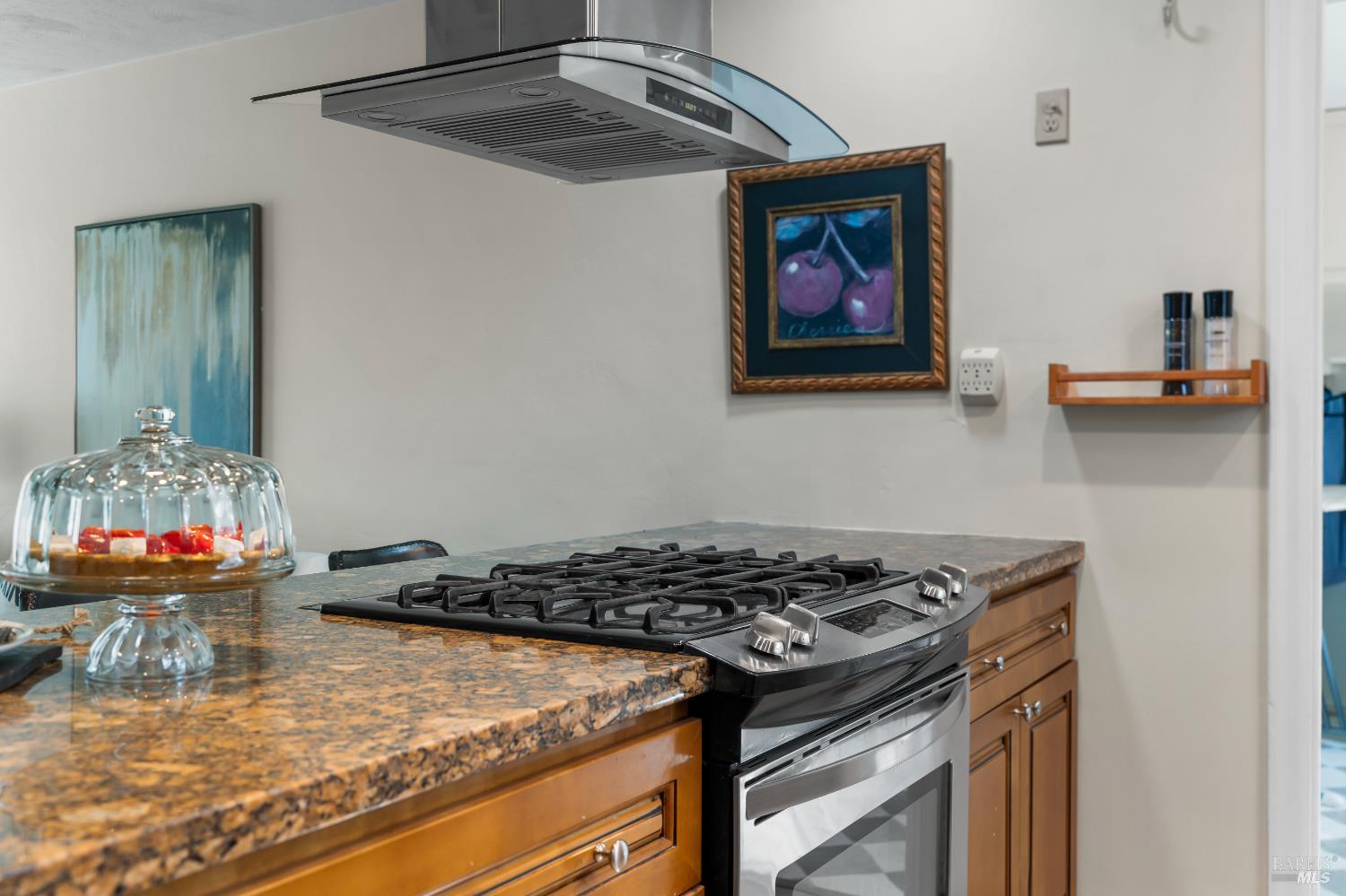 Detail Gallery Image 31 of 65 For 2401 Alameda St, Vallejo,  CA 94590 - 3 Beds | 2 Baths