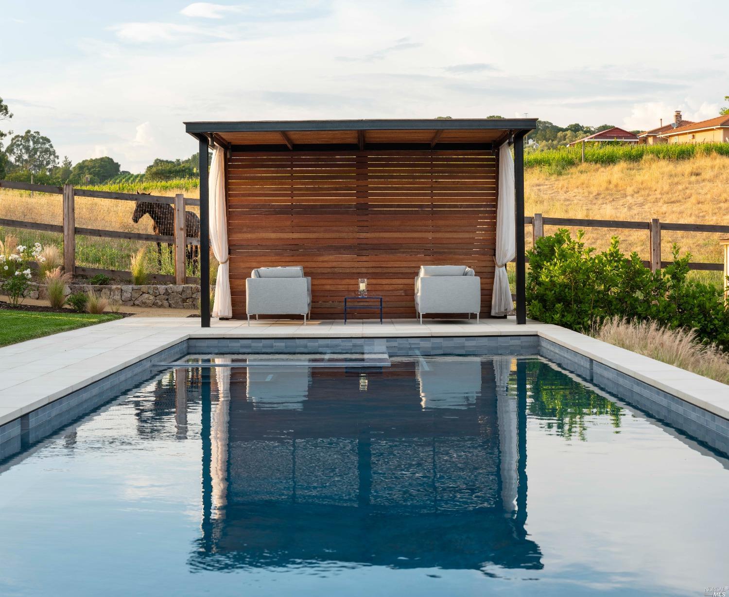 Detail Gallery Image 22 of 32 For 1090 1st Ave #B,  Napa,  CA 94558 - 5 Beds | 4 Baths