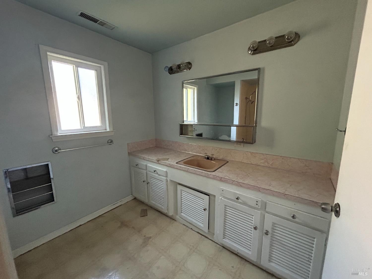 Detail Gallery Image 24 of 26 For Address Is Not Disclosed, Redding,  CA 96001 - 4 Beds | 2 Baths