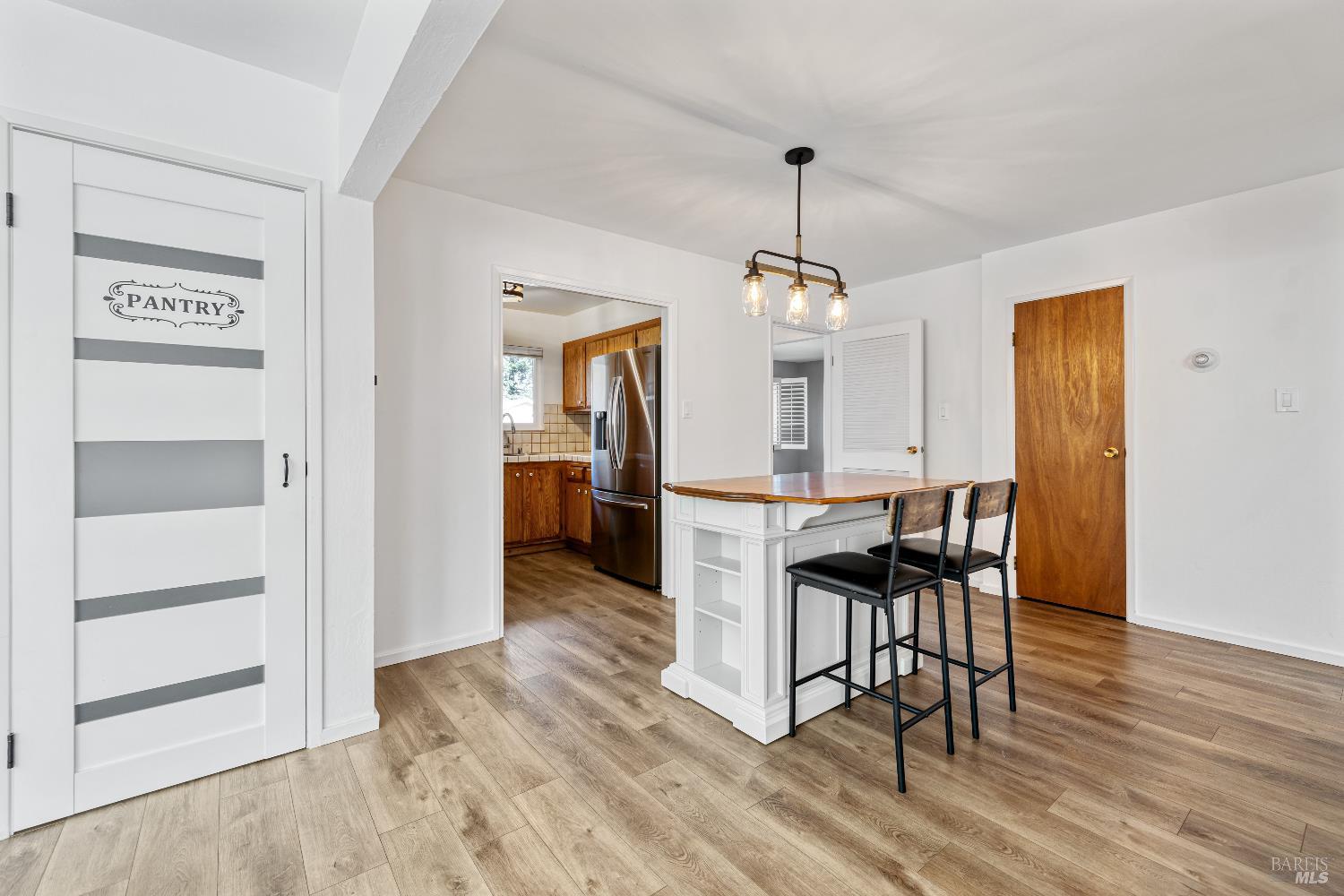 Detail Gallery Image 8 of 37 For 3817 Yosemite St, Napa,  CA 94558 - 4 Beds | 2 Baths