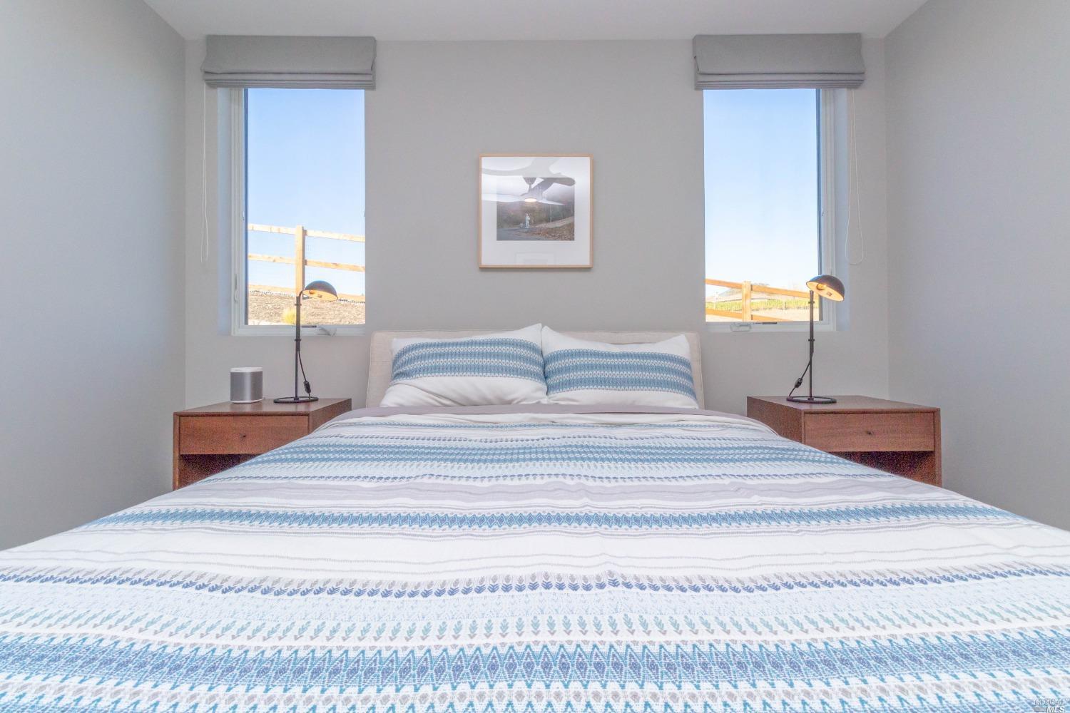 Detail Gallery Image 15 of 32 For 1090 1st Ave #B,  Napa,  CA 94558 - 5 Beds | 4 Baths