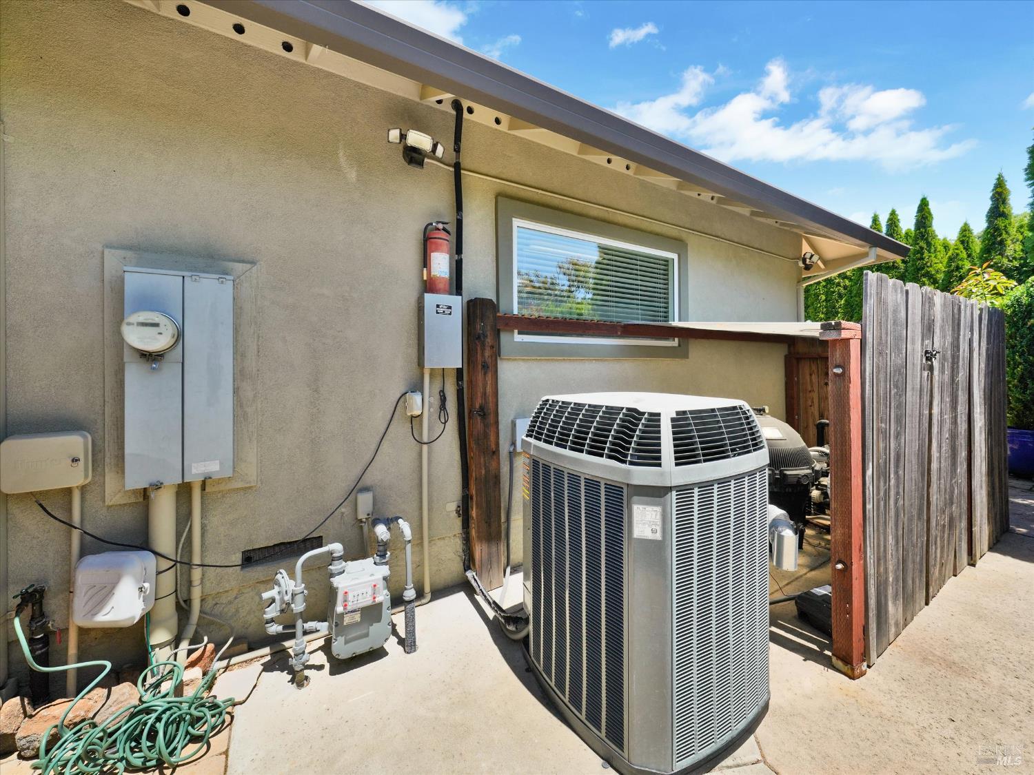 Detail Gallery Image 30 of 35 For 566 Este Madera Dr, Sonoma,  CA 95476 - 3 Beds | 2 Baths