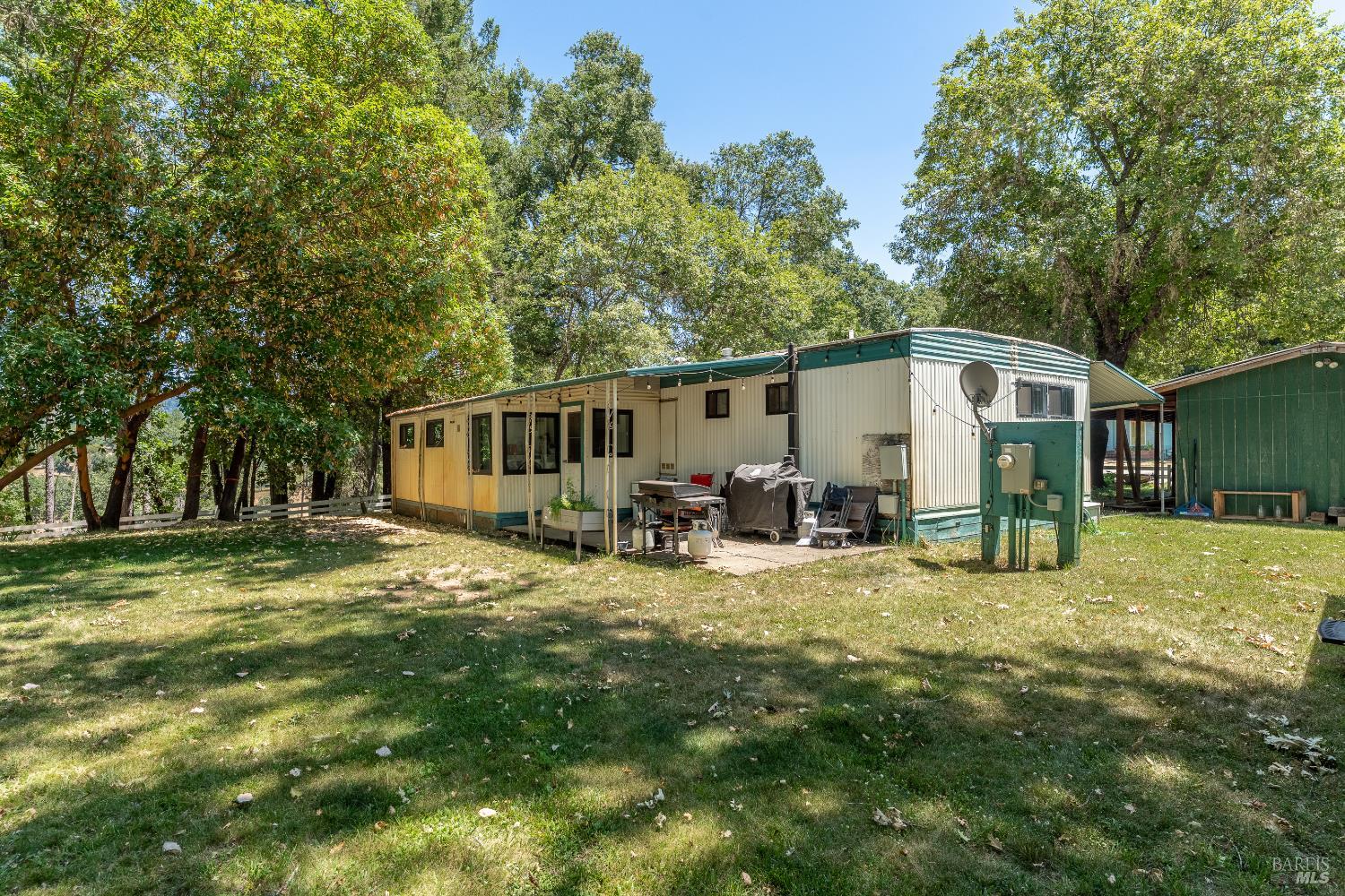 Detail Gallery Image 31 of 70 For 2261 Valley Rd, Willits,  CA 95490 - 3 Beds | 2 Baths
