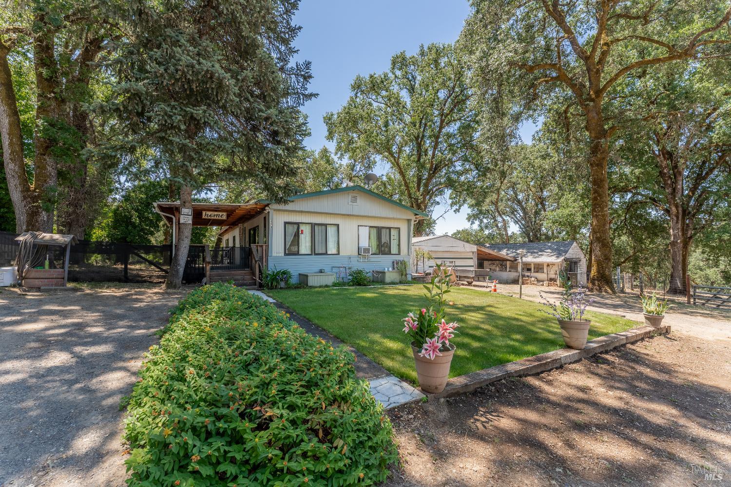 Detail Gallery Image 27 of 70 For 2261 Valley Rd, Willits,  CA 95490 - 3 Beds | 2 Baths
