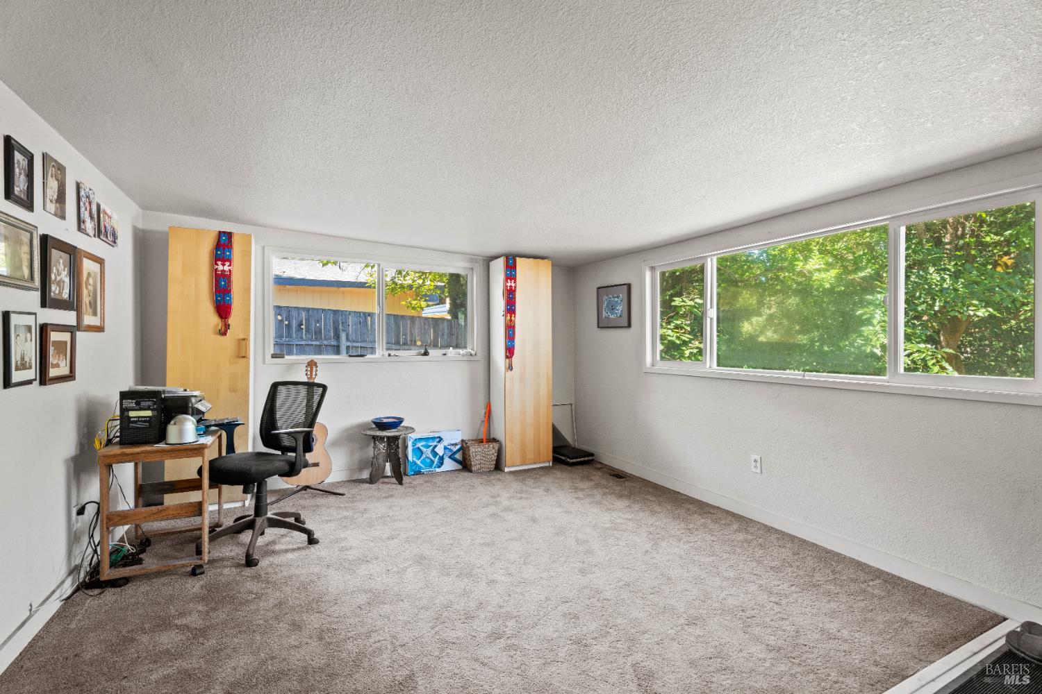 Detail Gallery Image 19 of 34 For 5510 Eastside Calpella Rd, Ukiah,  CA 95482 - 2 Beds | 2 Baths