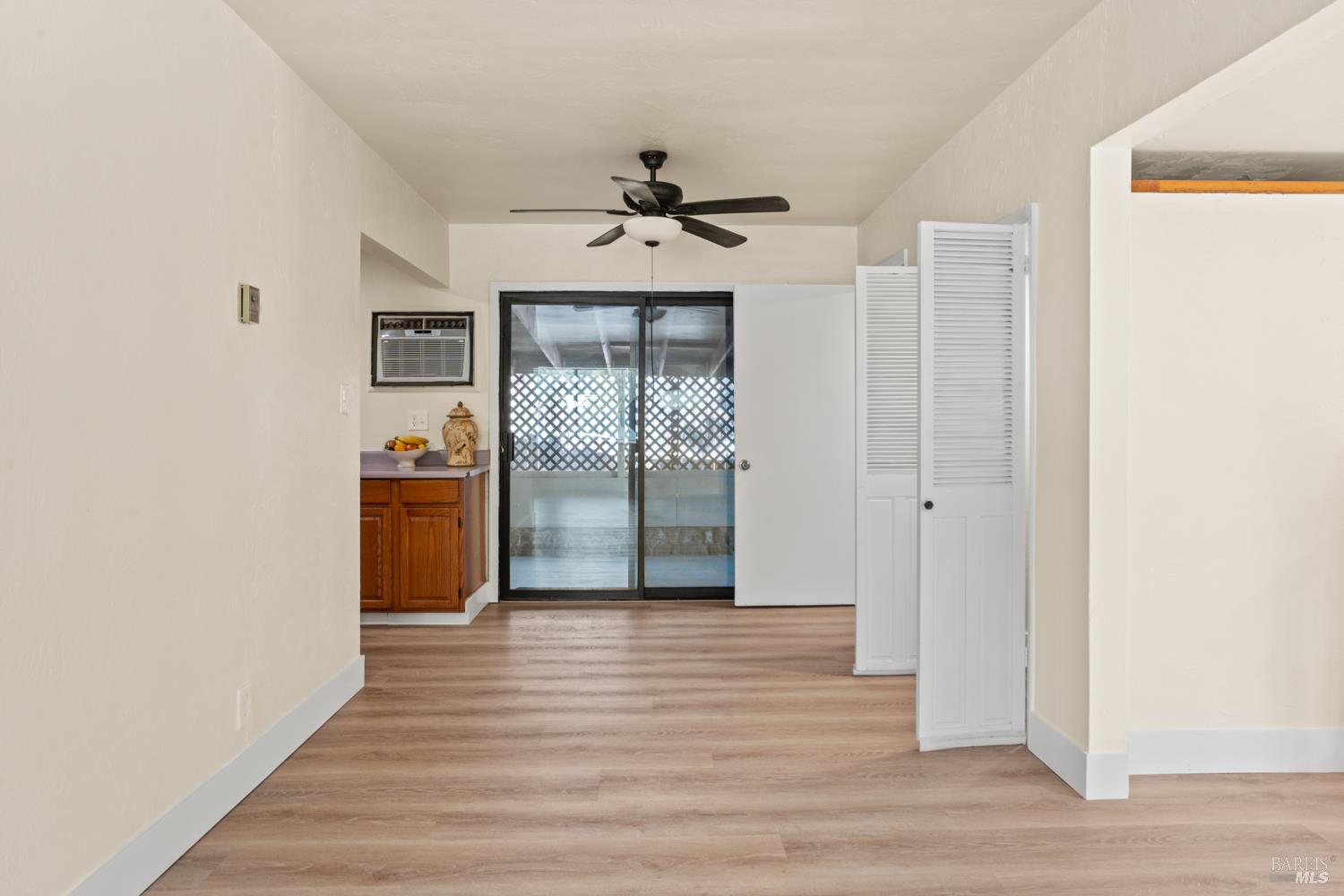 Detail Gallery Image 7 of 26 For 101 Faull Ave, Ukiah,  CA 95482 - 3 Beds | 1 Baths