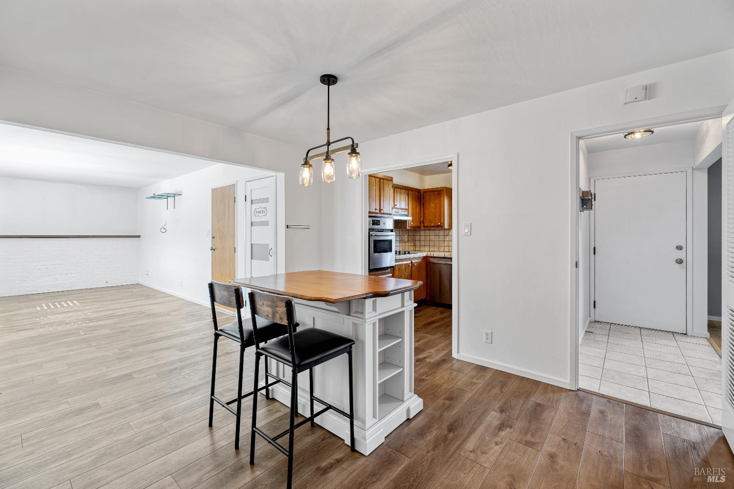 Detail Gallery Image 7 of 37 For 3817 Yosemite St, Napa,  CA 94558 - 4 Beds | 2 Baths