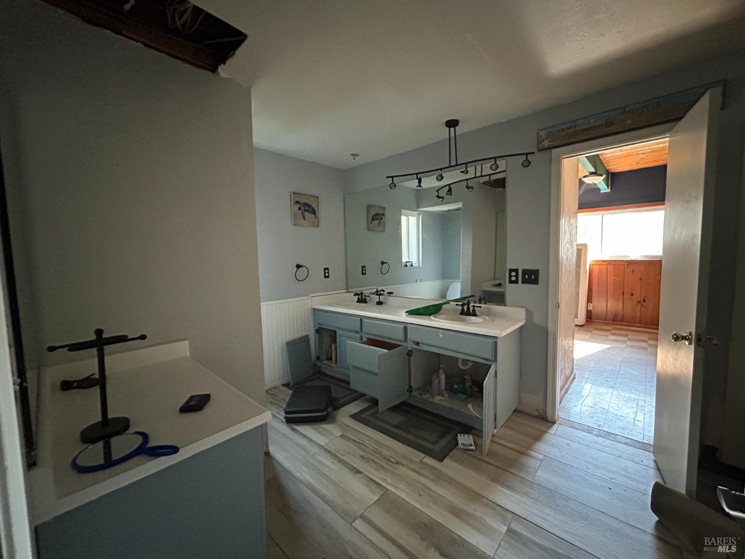 Detail Gallery Image 8 of 26 For Address Is Not Disclosed, Redding,  CA 96001 - 4 Beds | 2 Baths
