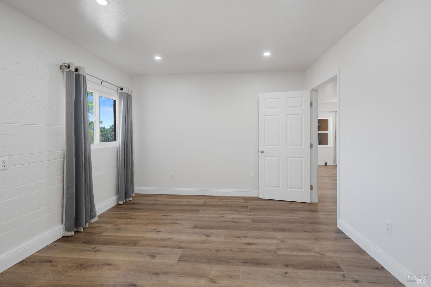 Detail Gallery Image 51 of 56 For 12330 Lakeview Dr, Clearlake Oaks,  CA 95423 - 4 Beds | 3 Baths