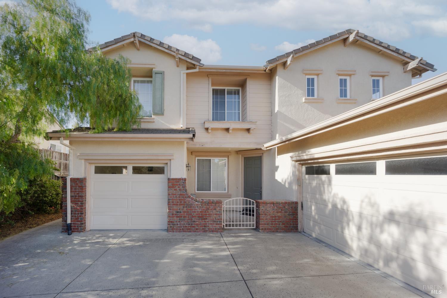 Olivewood Lane, Vallejo, California image 3