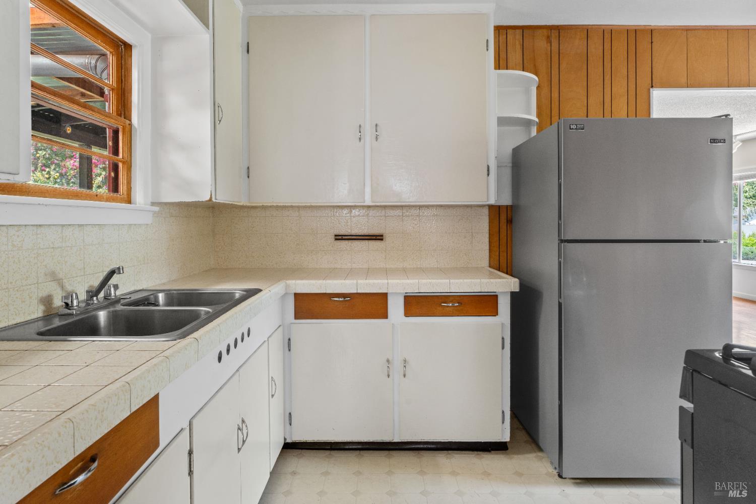 Detail Gallery Image 13 of 25 For 1040 Helen Ave, Ukiah,  CA 95482 - 3 Beds | 1 Baths