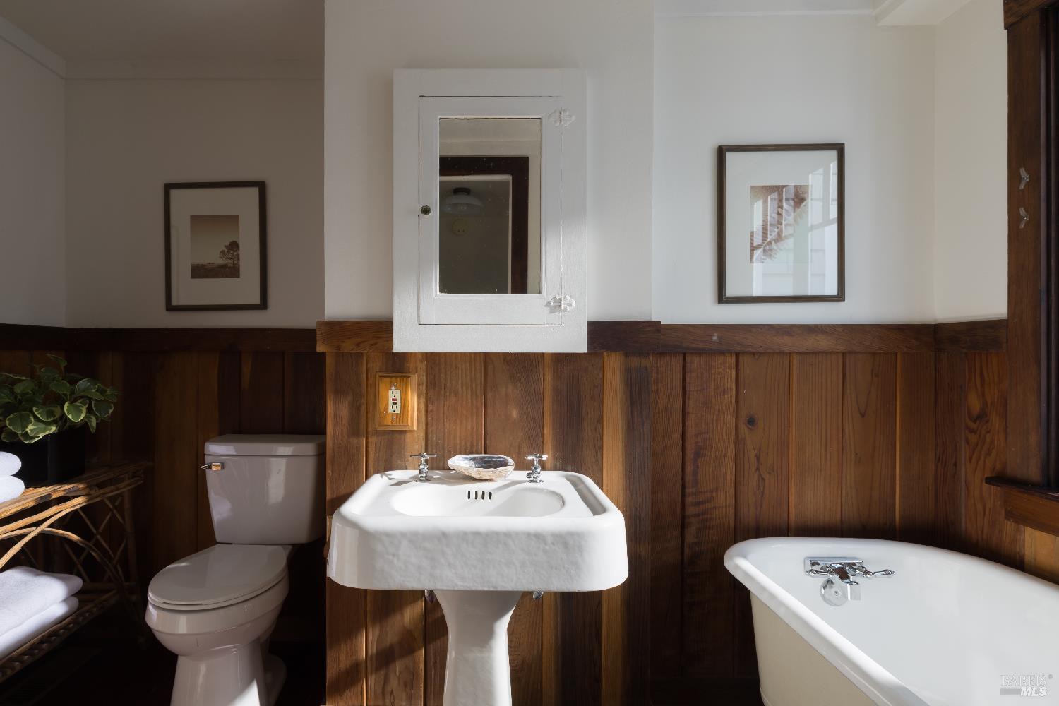 Detail Gallery Image 19 of 32 For 2770 Bohemian Hwy, Occidental,  CA 95465 - 2 Beds | 2 Baths