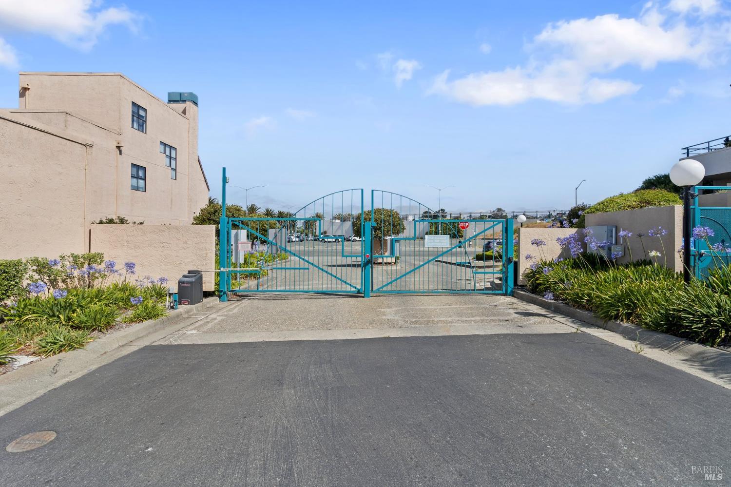 Nantucket Lane, Vallejo, California image 39