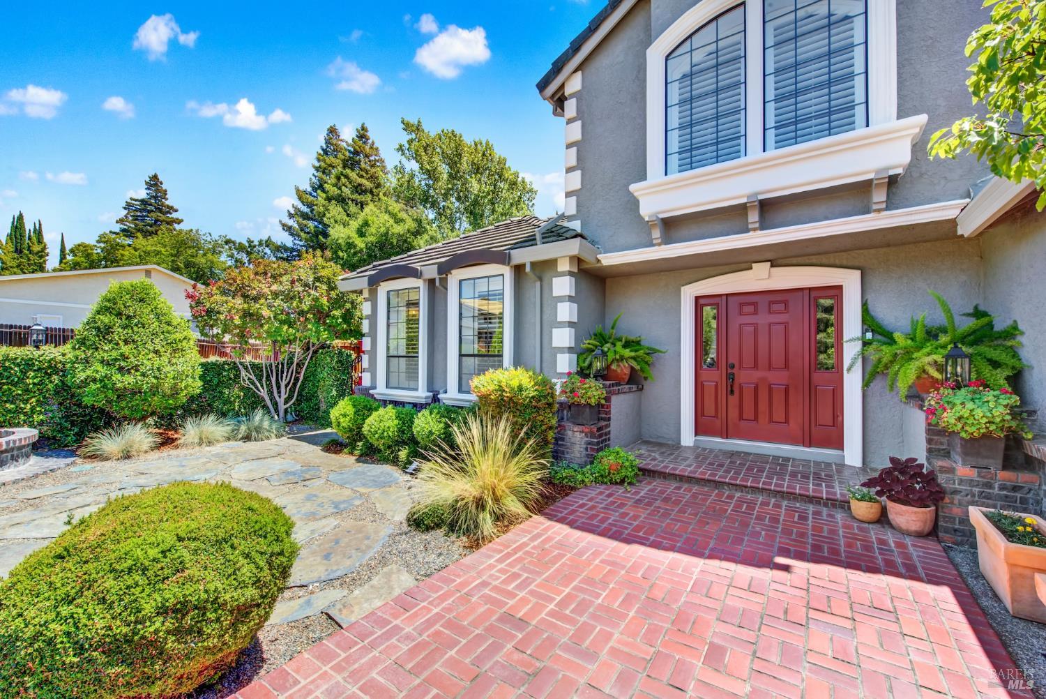 Detail Gallery Image 9 of 91 For 1797 Kolob Dr, Fairfield,  CA 94534 - 5 Beds | 3 Baths