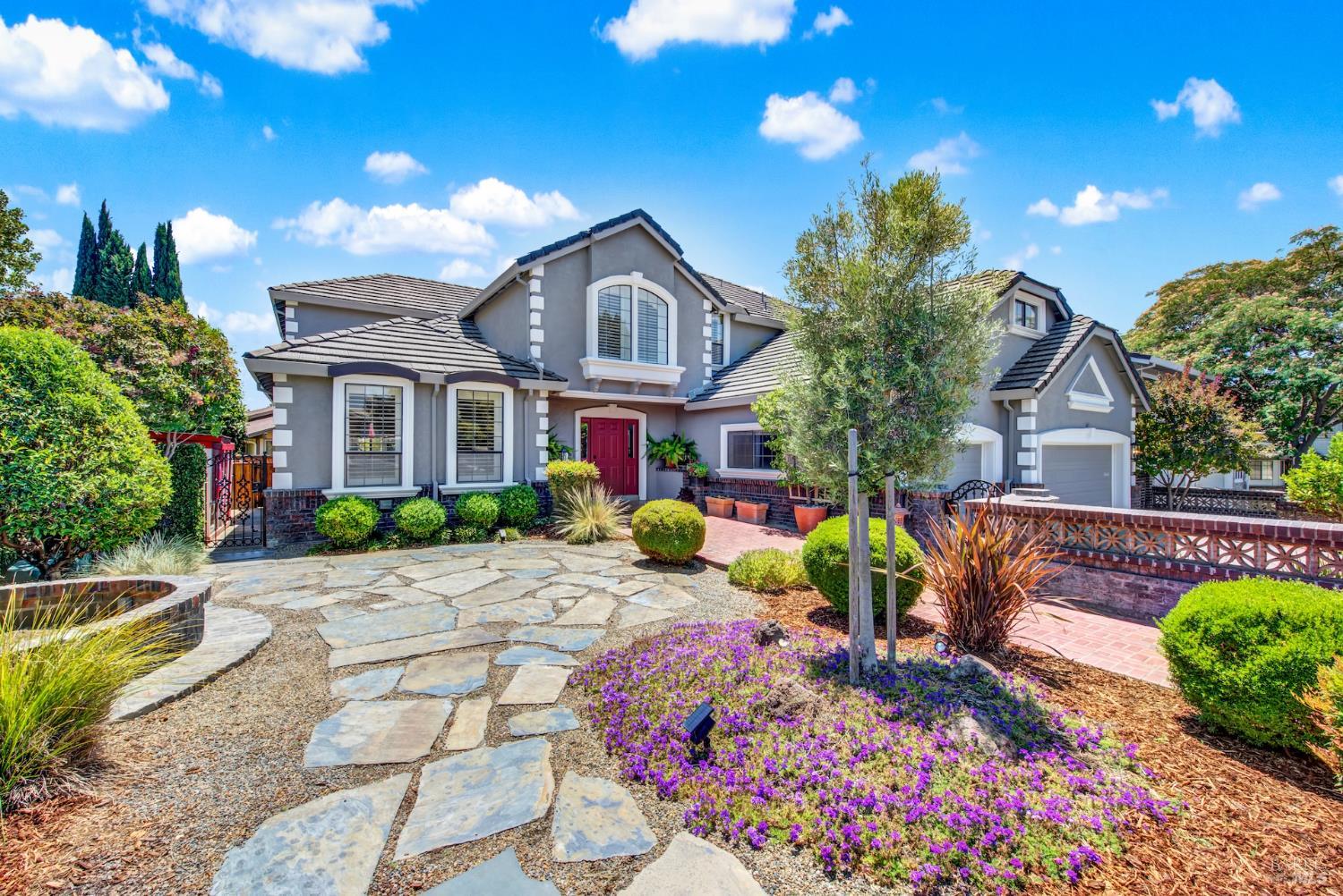 Detail Gallery Image 5 of 91 For 1797 Kolob Dr, Fairfield,  CA 94534 - 5 Beds | 3 Baths