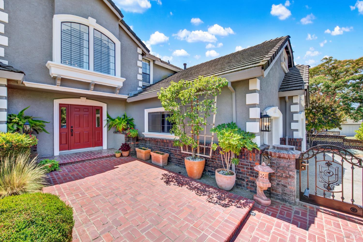 Detail Gallery Image 8 of 91 For 1797 Kolob Dr, Fairfield,  CA 94534 - 5 Beds | 3 Baths