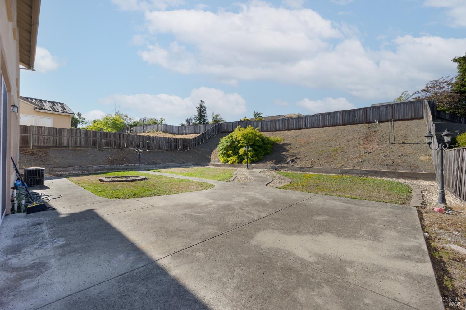 Olivewood Lane, Vallejo, California image 33