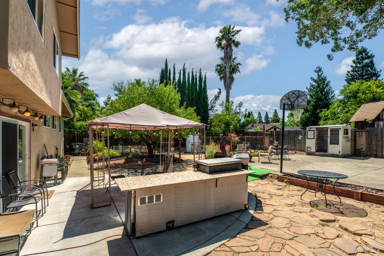 Evergreen Drive, Vacaville, California image 43