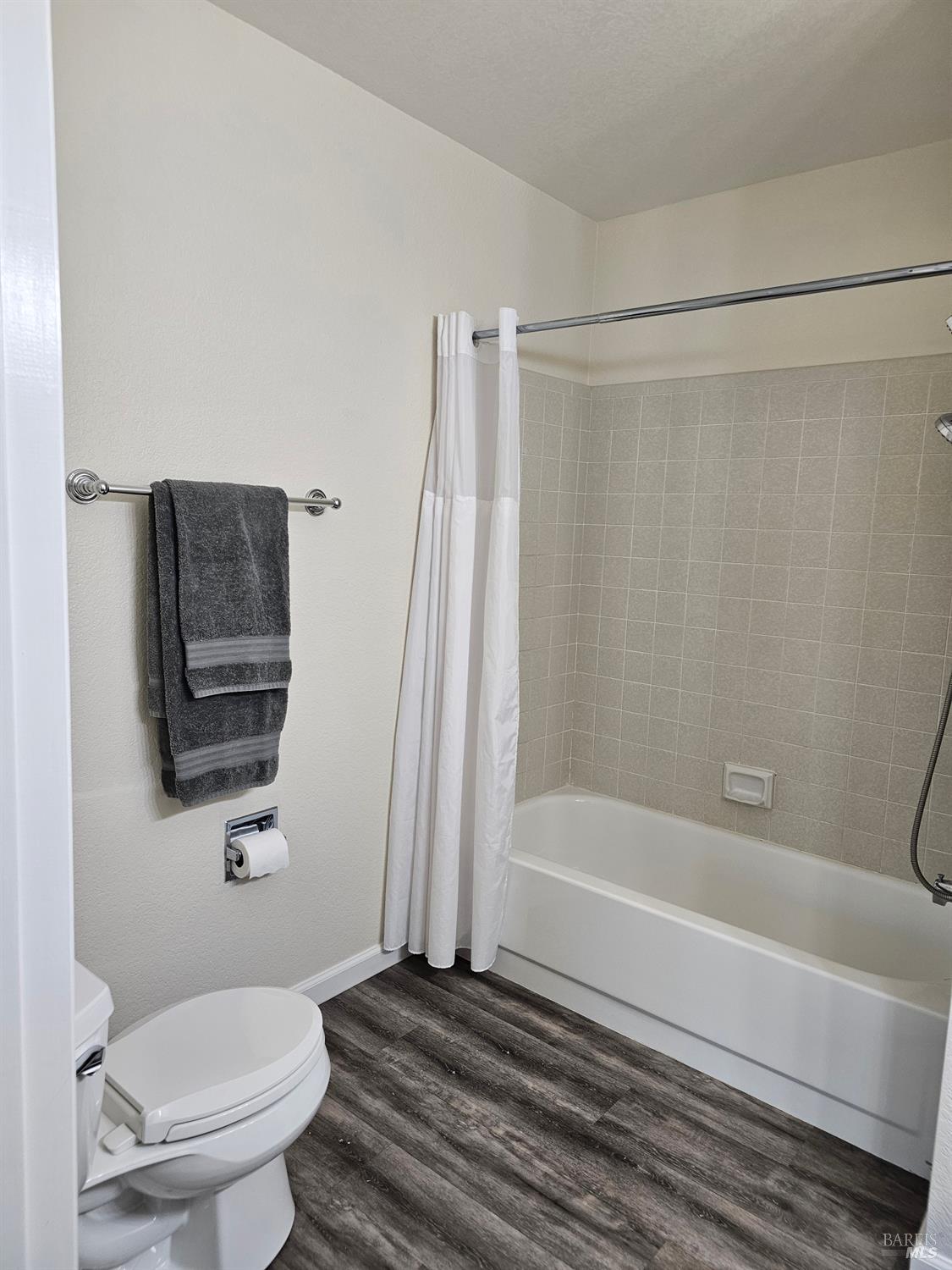 Detail Gallery Image 19 of 23 For 206 Indian Creek Dr, Santa Rosa,  CA 95409 - 2 Beds | 2 Baths