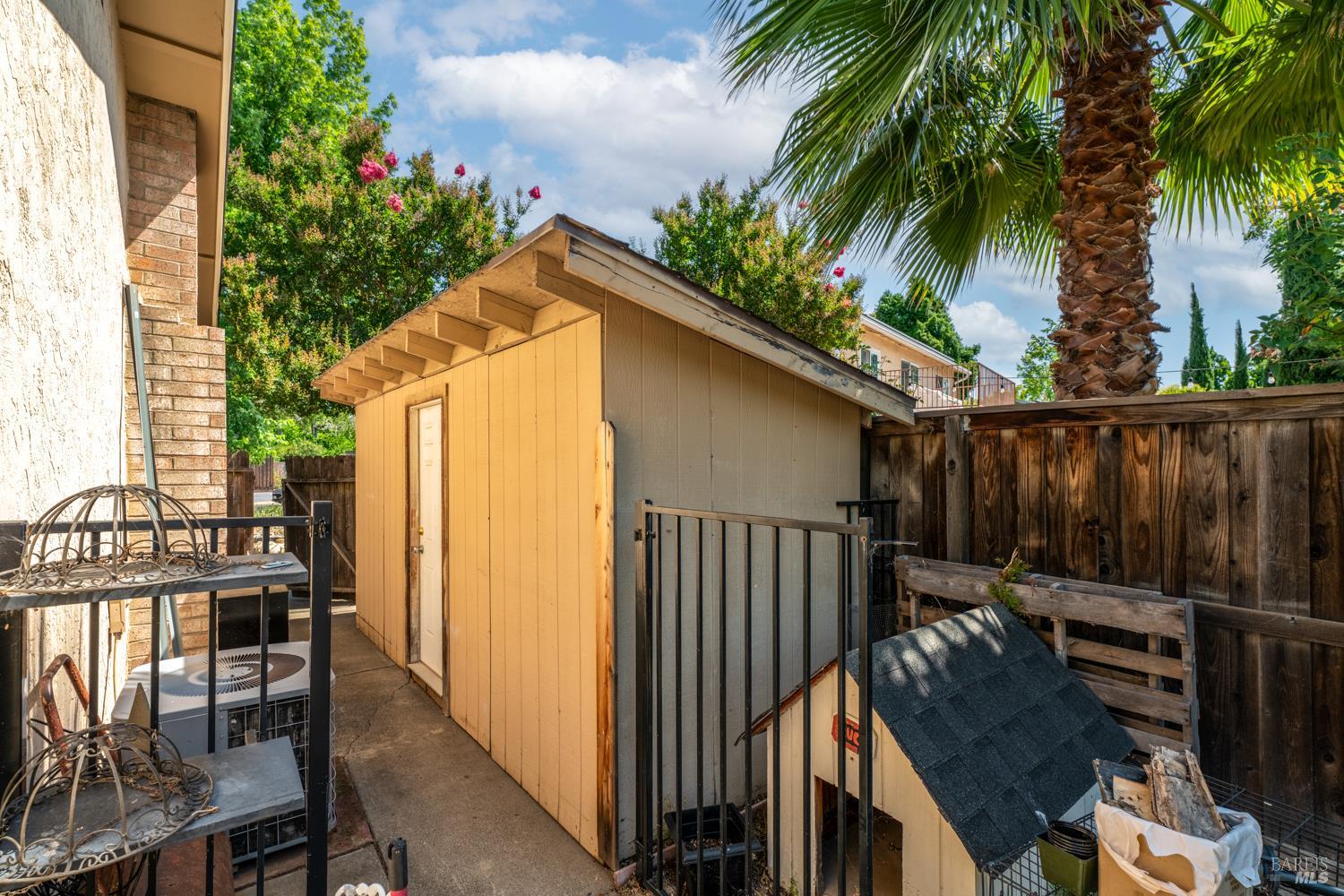 Evergreen Drive, Vacaville, California image 47