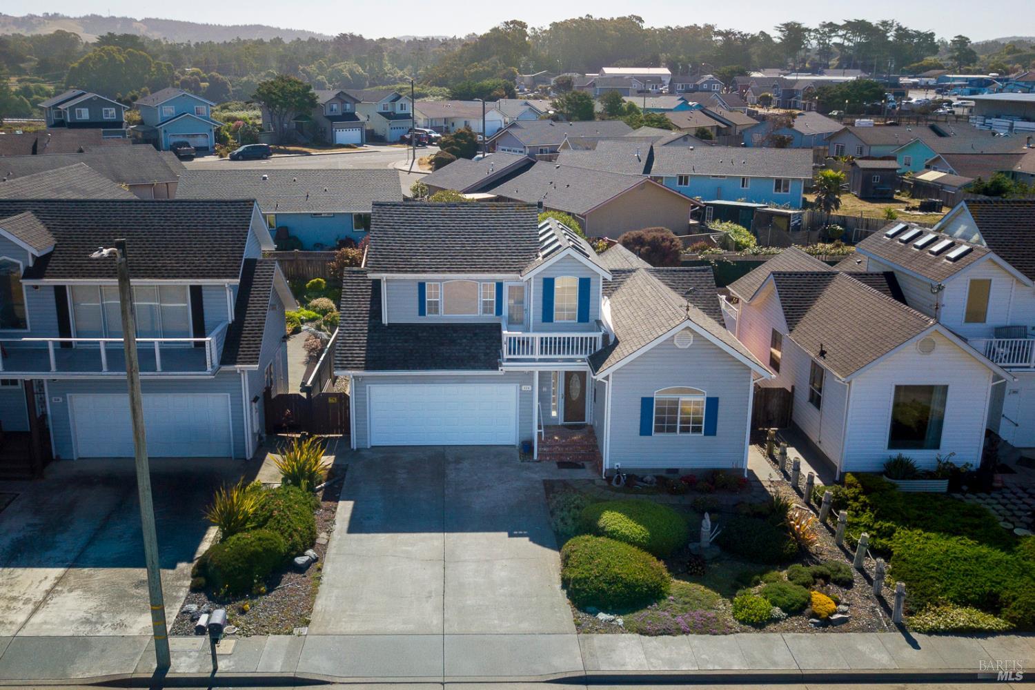Detail Gallery Image 34 of 39 For 924 Glass Beach Dr, Fort Bragg,  CA 95437 - 3 Beds | 2/1 Baths