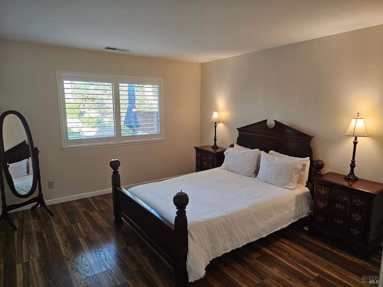 Detail Gallery Image 18 of 23 For 206 Indian Creek Dr, Santa Rosa,  CA 95409 - 2 Beds | 2 Baths