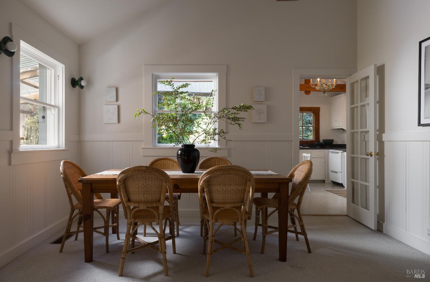 Detail Gallery Image 5 of 32 For 2770 Bohemian Hwy, Occidental,  CA 95465 - 2 Beds | 2 Baths
