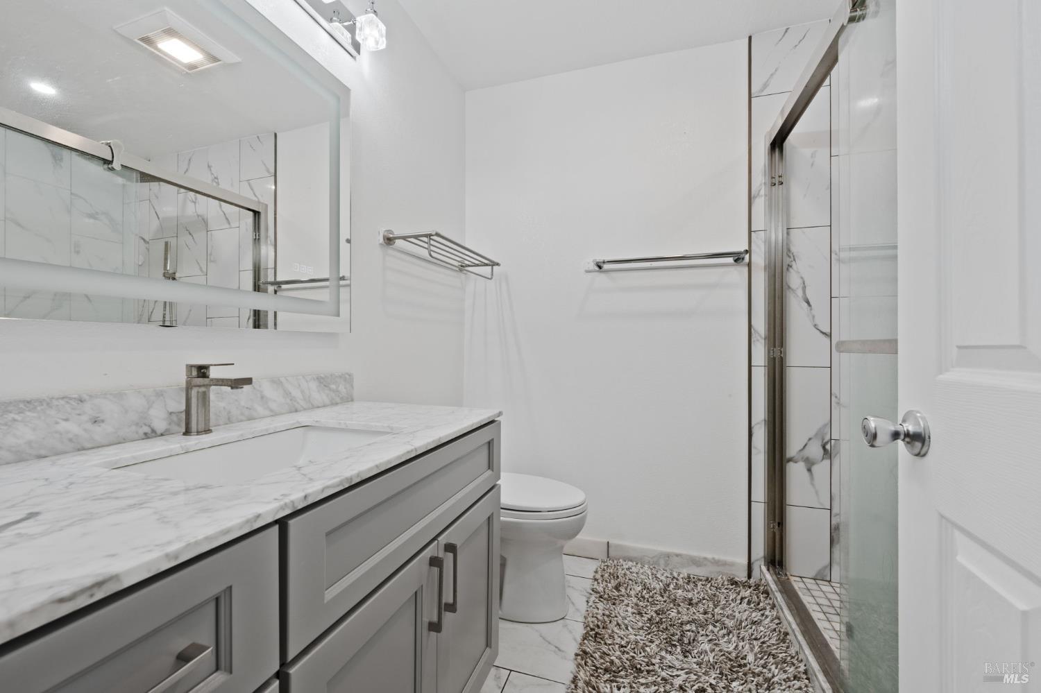 Detail Gallery Image 52 of 56 For 12330 Lakeview Dr, Clearlake Oaks,  CA 95423 - 4 Beds | 3 Baths