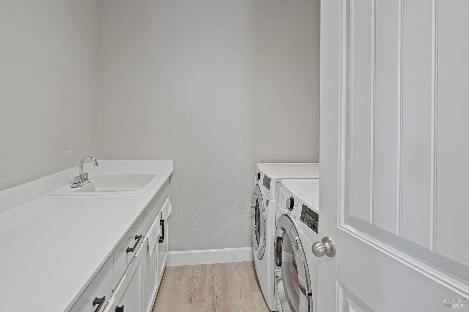 Detail Gallery Image 36 of 77 For 424 Wren Ln, Vacaville,  CA 95688 - 5 Beds | 4/1 Baths