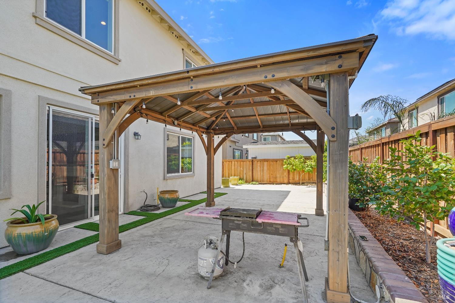 Detail Gallery Image 63 of 77 For 424 Wren Ln, Vacaville,  CA 95688 - 5 Beds | 4/1 Baths