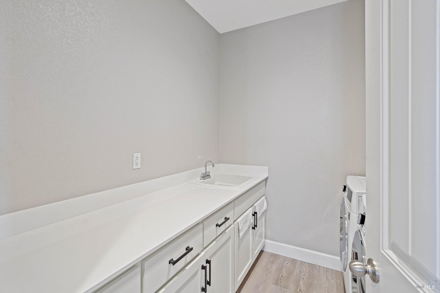 Detail Gallery Image 35 of 77 For 424 Wren Ln, Vacaville,  CA 95688 - 5 Beds | 4/1 Baths