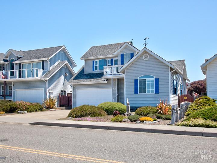 Detail Gallery Image 33 of 39 For 924 Glass Beach Dr, Fort Bragg,  CA 95437 - 3 Beds | 2/1 Baths