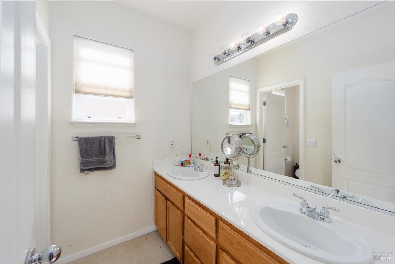 Olivewood Lane, Vallejo, California image 29