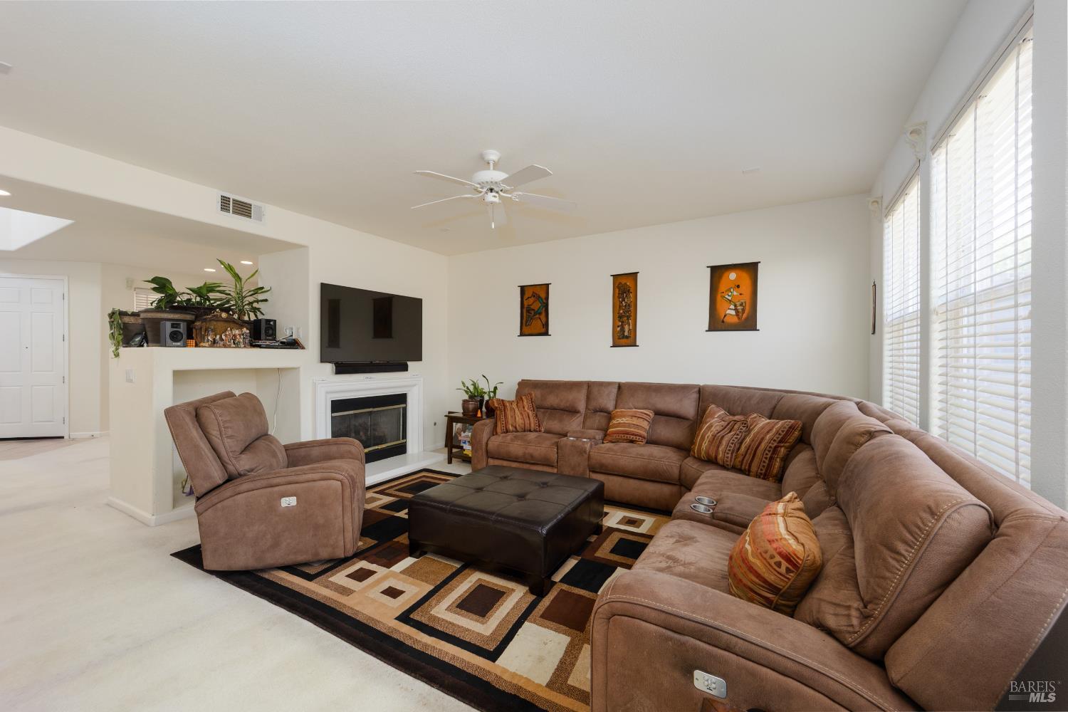 Olivewood Lane, Vallejo, California image 15