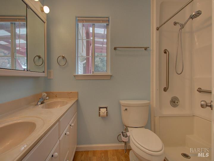 Detail Gallery Image 17 of 39 For 924 Glass Beach Dr, Fort Bragg,  CA 95437 - 3 Beds | 2/1 Baths