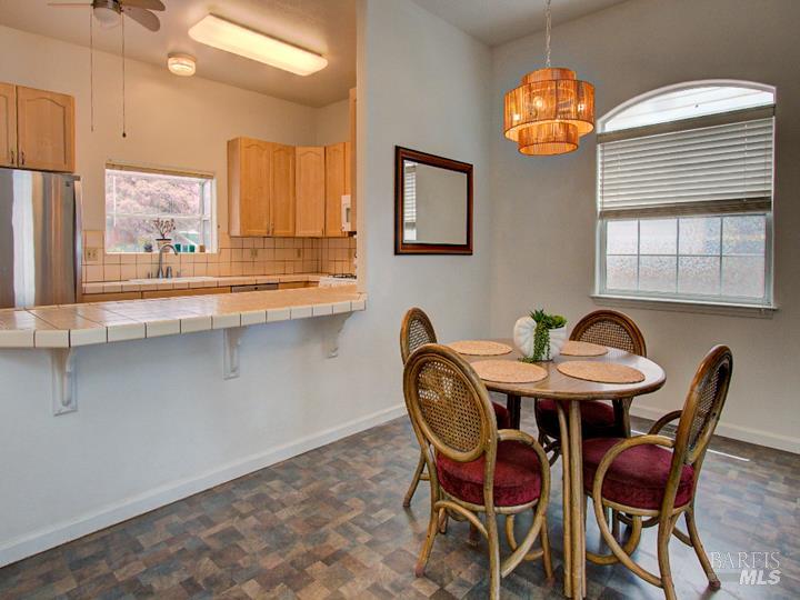 Detail Gallery Image 6 of 39 For 924 Glass Beach Dr, Fort Bragg,  CA 95437 - 3 Beds | 2/1 Baths